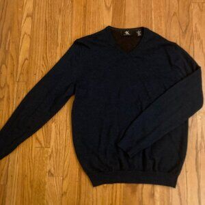 CALVIN KLEIN Men's Navy Blue 100% Extra Fine Merino Wool VNeck Sweater ~ Sz M